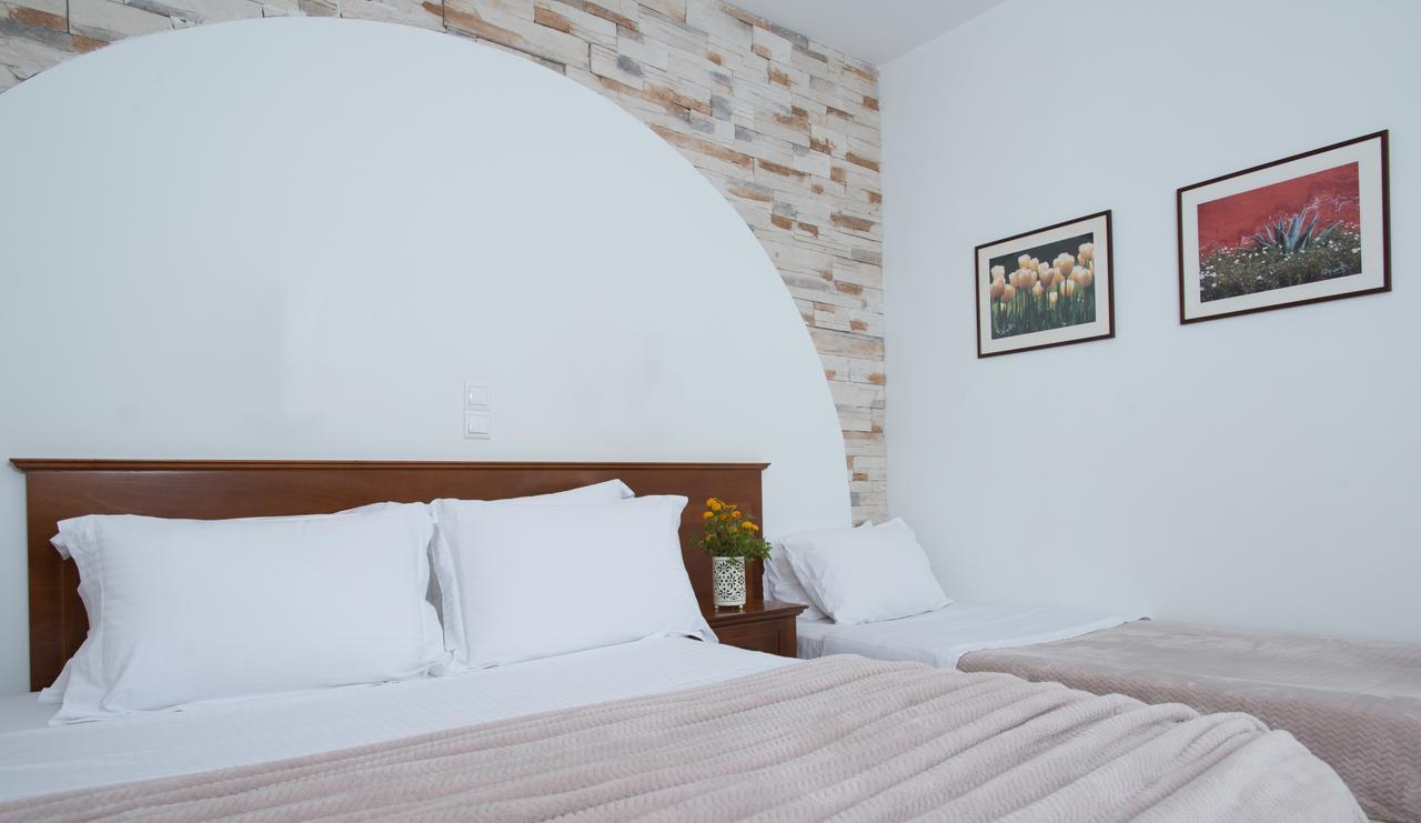 Naxos Palace Стелида