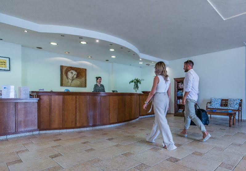 Отель Naxos Palace